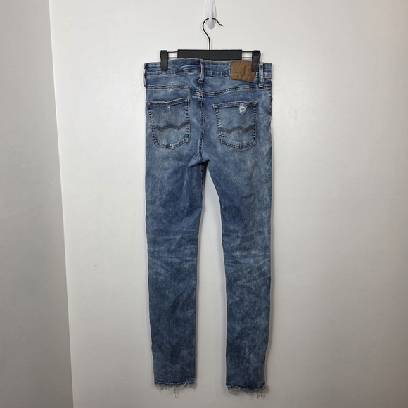 American Eagle Medihm Wash Distressed Low Rise Stretchy Skinny Jeans Size 30×34 - Picture 2 of 6